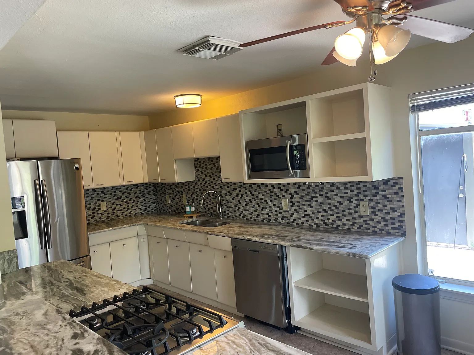 276 Emporia Blvd — Photo 3