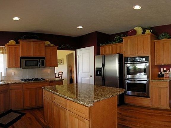 4th image of 2408 S Windsor Dr