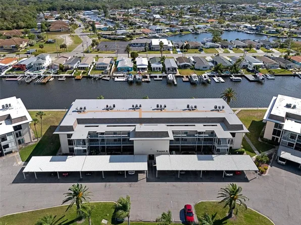 4660 Marine Pkwy Unit 206, New Port Richey, FL 34652