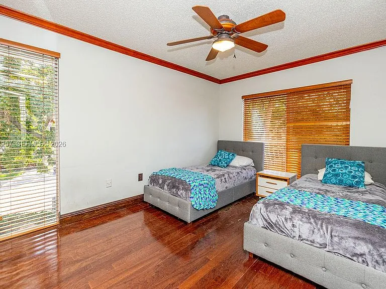 20935 NE 37th Ct — Photo 51