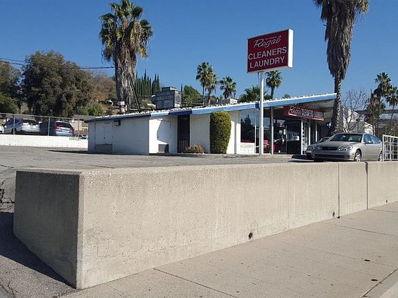 2nd image of 2111 Verdugo Blvd