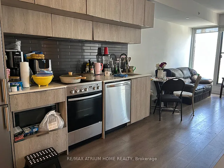 181 Dundas St E #2812 — Photo 4