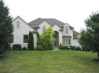 7055 Beaumont Ct, Zionsville, IN 46077