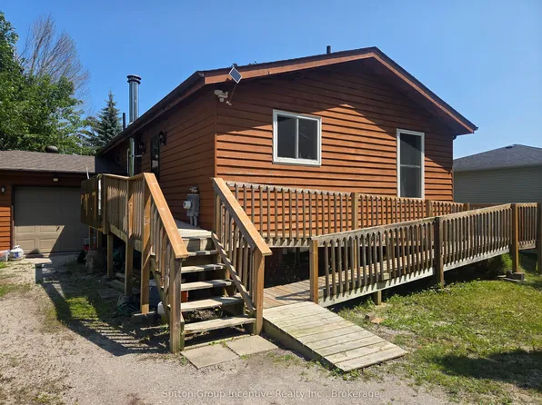 3985 Joyland Dr, Ramara, ON L3V 0S2