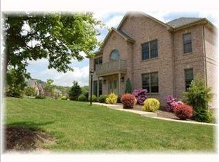 301 Castanea Dr, Cranberry Twp, PA 16066