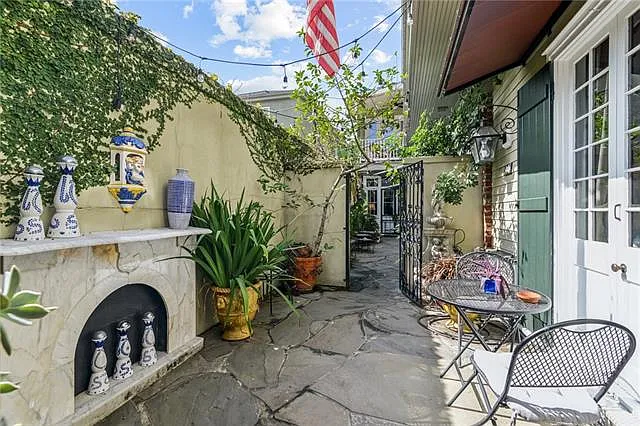 1404 Prytania St #E1 — Photo 41