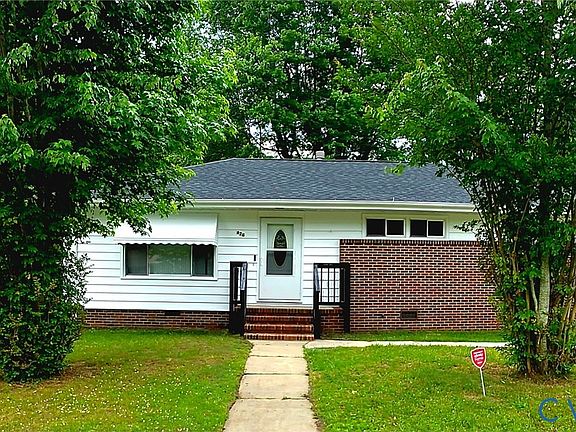 5th image of 426 Holly Hill Dr