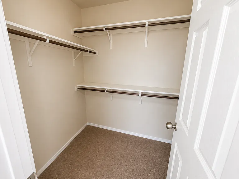 1617 Lubbock Dr — Photo 5