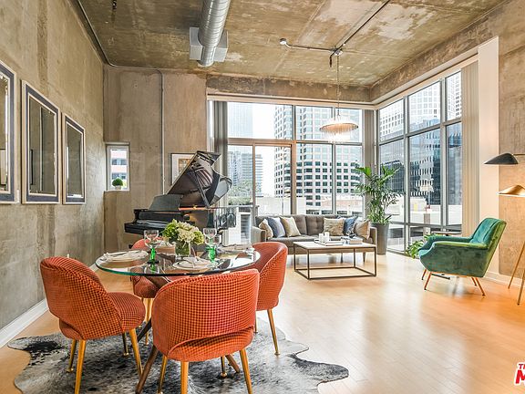 4th image of 645 W 9th St APT 711