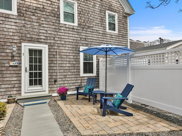 9 Conwell Street #AU1, Provincetown, MA 02657