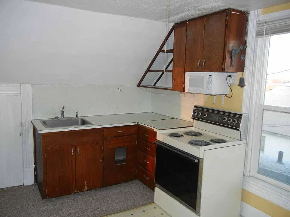 Studio, 440 sqft, $1,000 — Photo 4