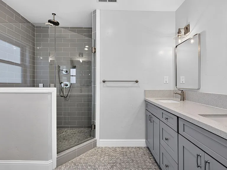 2907 Eccleston Ave — Photo 34