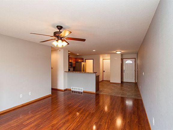 5th image of 142 War Admiral Ln