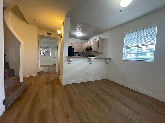2nd image of 1460 N Mansfield Ave APT 108