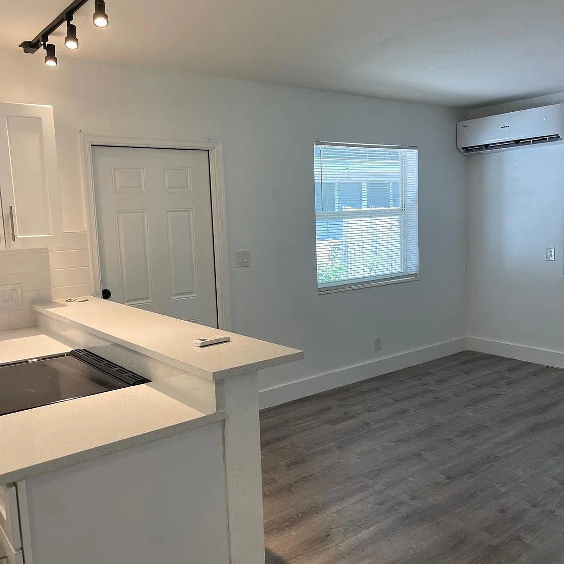 1 bed, 1.0 bath, 559 sqft, $1,950 — Photo 4