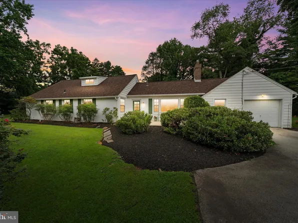 47 Rabbit Run Rd, Rose Valley, PA 19086