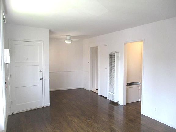 4th image of 1240 S Marengo Ave APT 3K