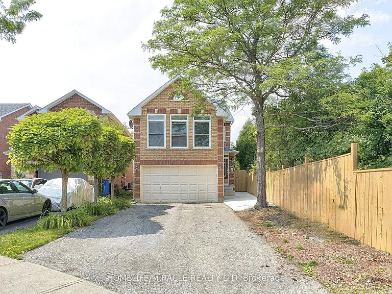 45 Sunley Cres — Photo 1
