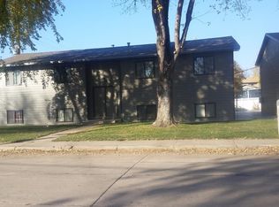 2114 Cottage St, Grand Island, NE 68803