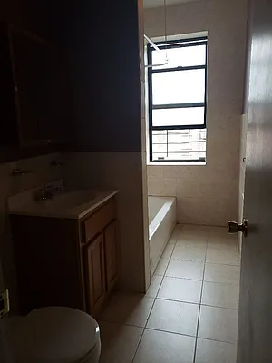 Rented by Smart NY Realty LLC | media 3