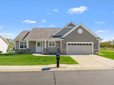 1082 Gulf Breeze Rd, Portage, MI, 49002