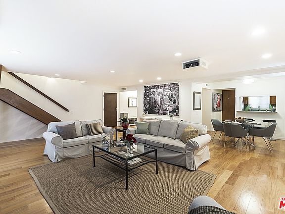 3rd image of 858 12th St APT 6