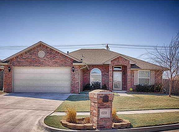 2nd image of 6208 SE 81st Cir