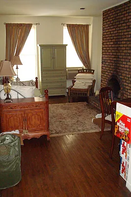 Rented by Eljay Realty, Co. | media 14