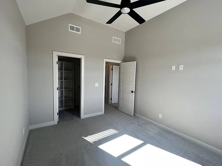 19182 W 109th Pl — Photo 20