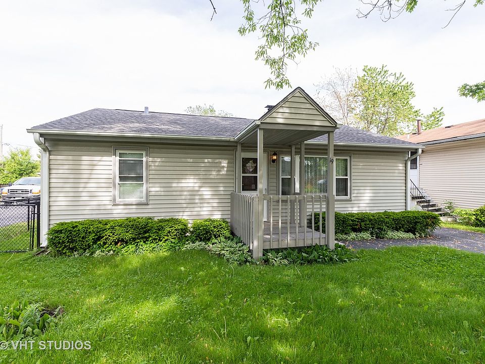 19 N Pioneer Rd, Waukegan, IL 60085 Zillow