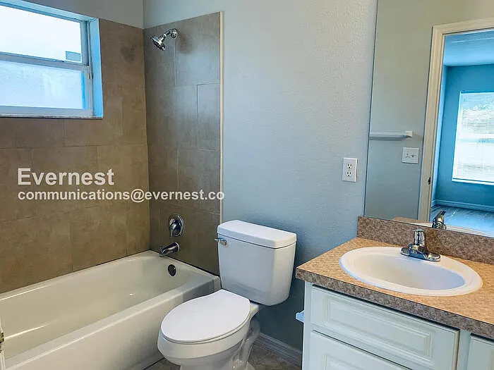 942 Willie Mays Pkwy — Photo 11