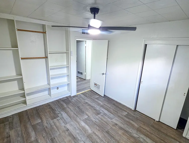 1818 S Whitney Ave — Photo 8