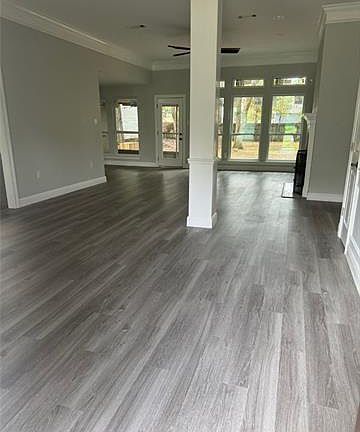 5th image of 64 Helen Dr