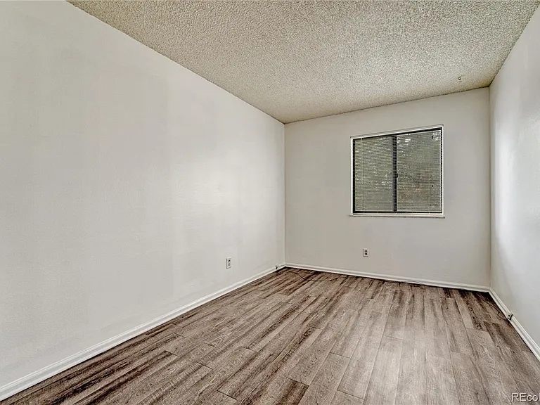 491 S Kalispell Way #101 — Photo 19
