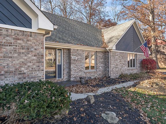 5th image of 1208 Red Oak Dr