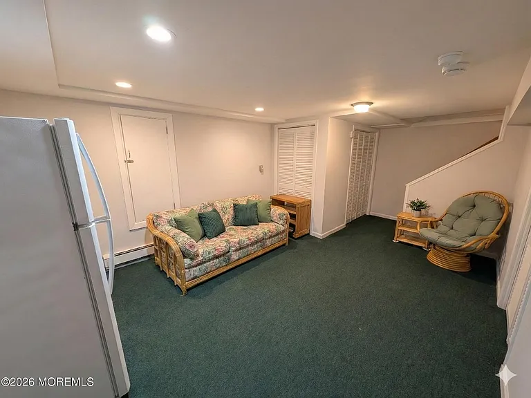 2400 Ocean — Photo 25