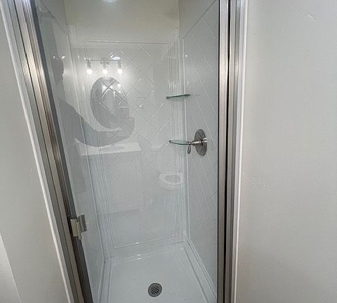 5th image of 519 N Clementine St #3