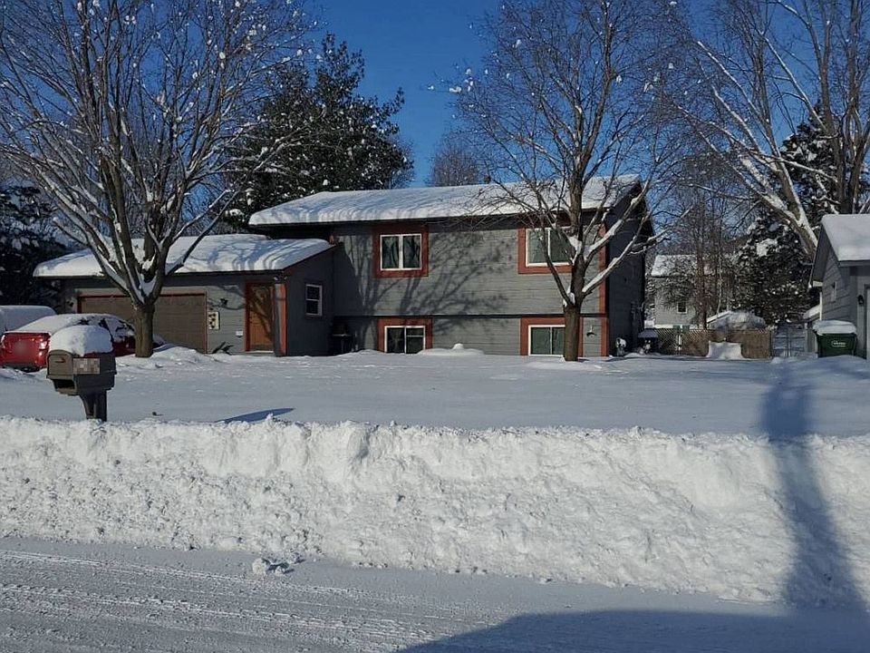 2nd image of 1849 124th Ln NE