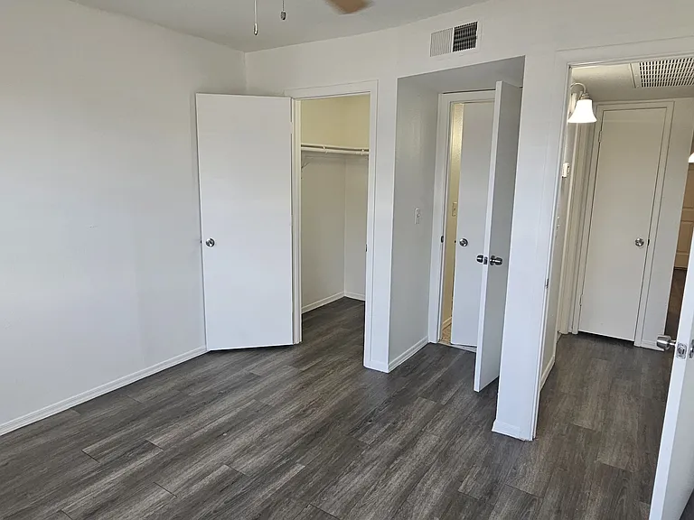 Hayden Crossing — Photo 18