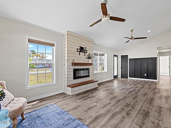 4th image of 38 Riegel Drive