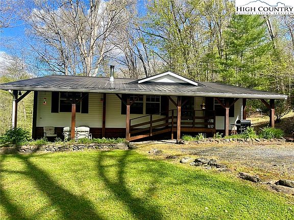 3rd image of 826 Spicewood Drive