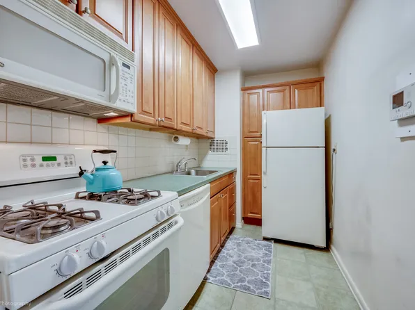 39-65 52nd Street image 5 of 13