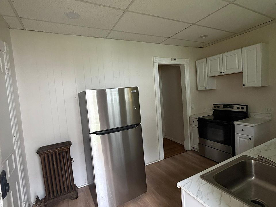 1st image of 207 Main St #1R