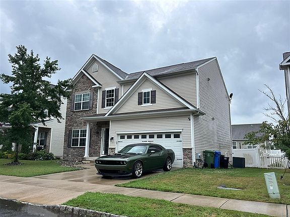 2nd image of 472 Salter Ct