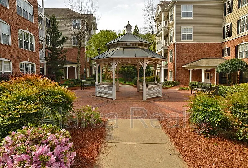 Building Photo - 3282 Margellina Dr