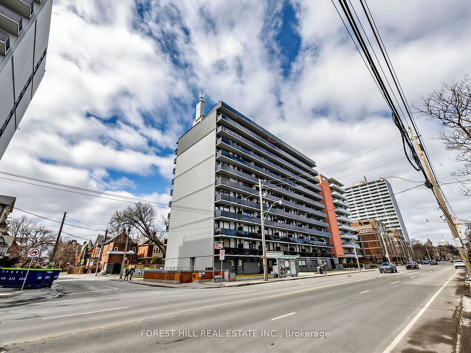 1st image of 70 Spadina Rd Penthouse D