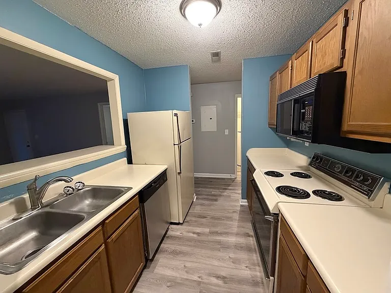 4947 Seven Pine Cir NW #4947 — Photo 7