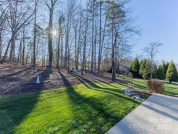 5th image of 117 Maplewood Ct