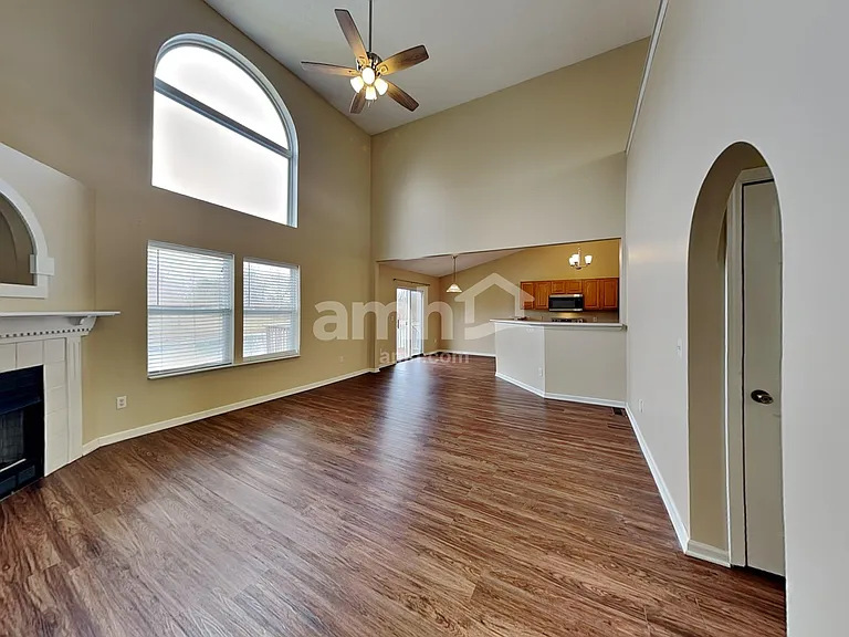 103 Spring Brook Ct — Photo 8