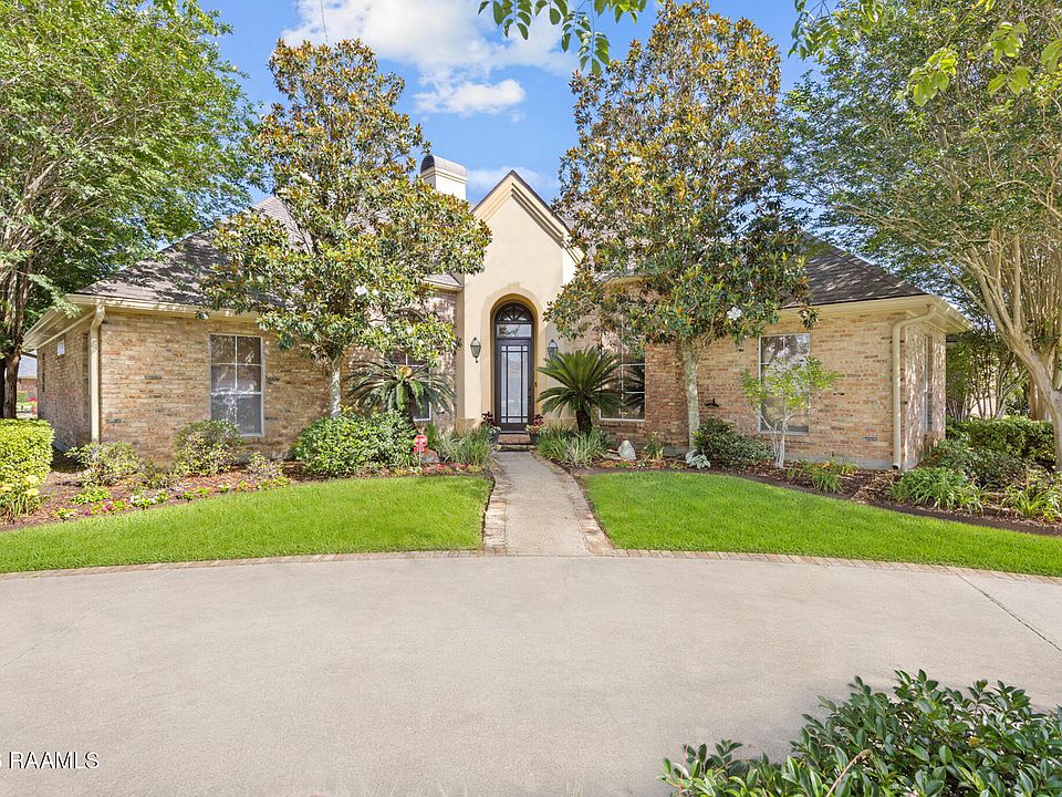 1st image of 100 Twisted Oak Cir